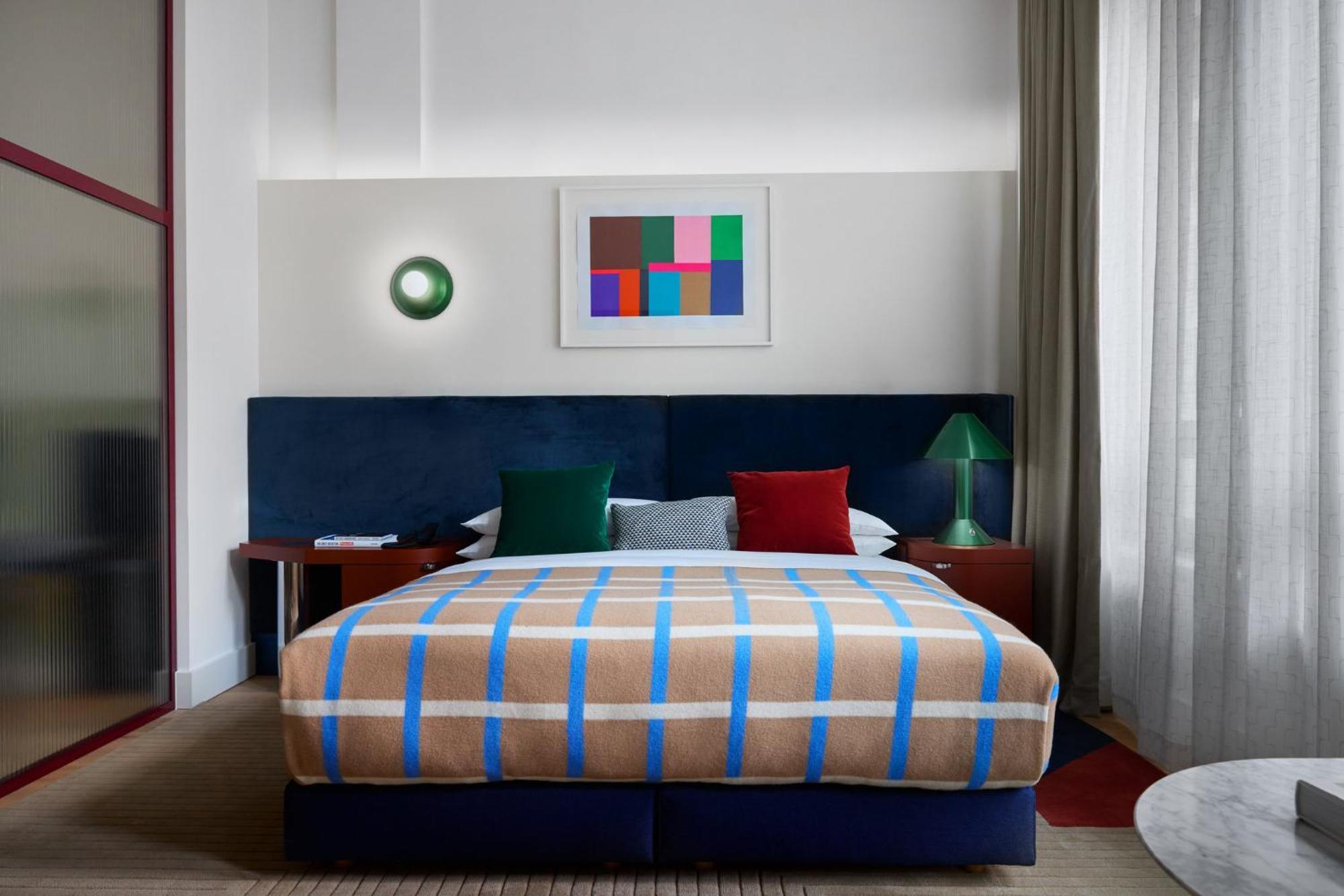 Отель Kimpton Main Frankfurt By Ihg Франкфурт-на-Майне Экстерьер фото