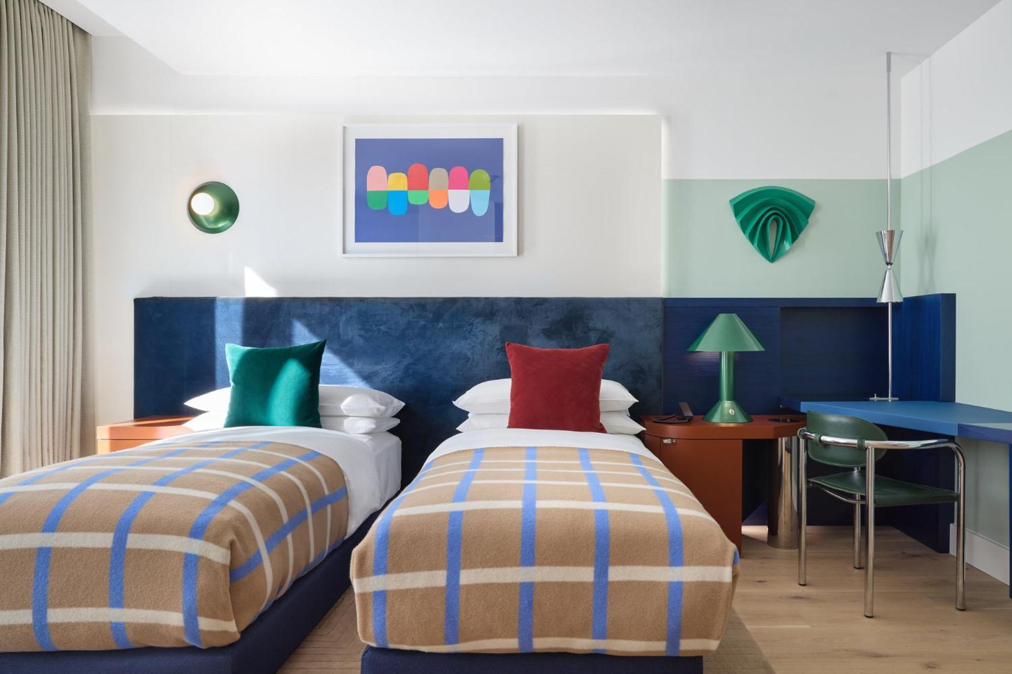 Отель Kimpton Main Frankfurt By Ihg Франкфурт-на-Майне Экстерьер фото